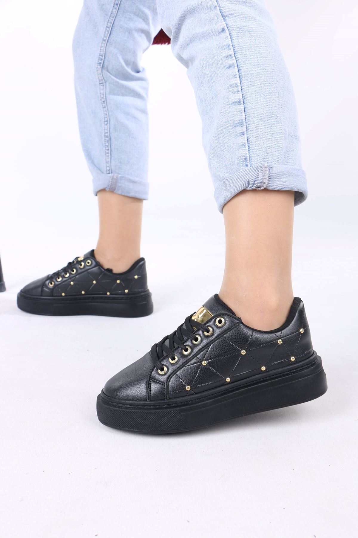 Noll Siyah Mat Deri Bağcıklı Kadın Spor Ayakkabı