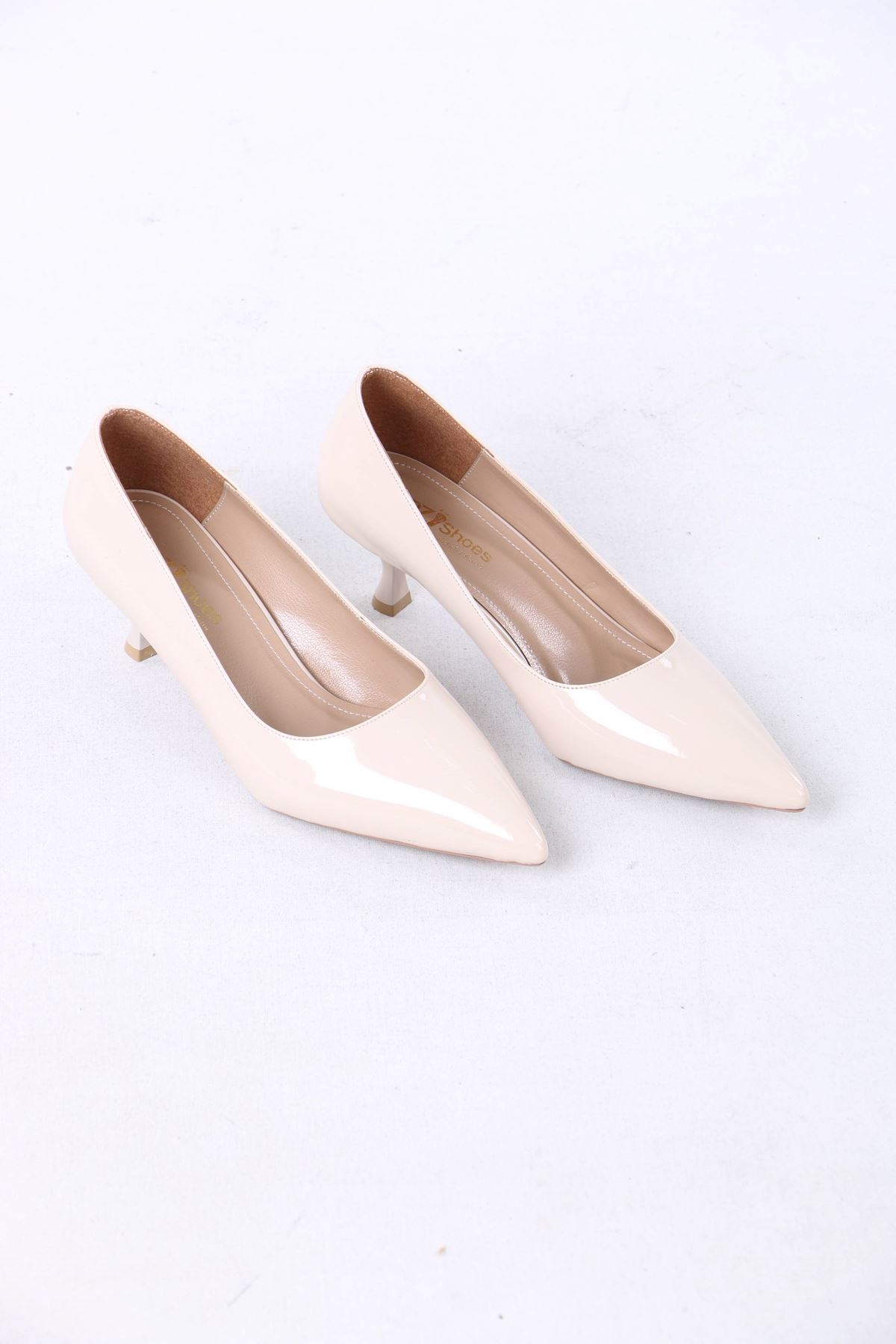 Mauger Bej Rugan Topuklu Kadın Ayakkabı