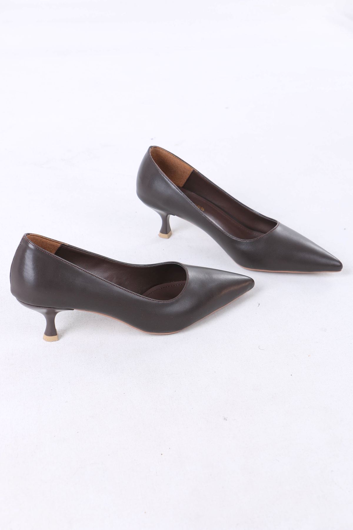 Mauger Kahverengi Mat Deri Topuklu Kadın Ayakkabı