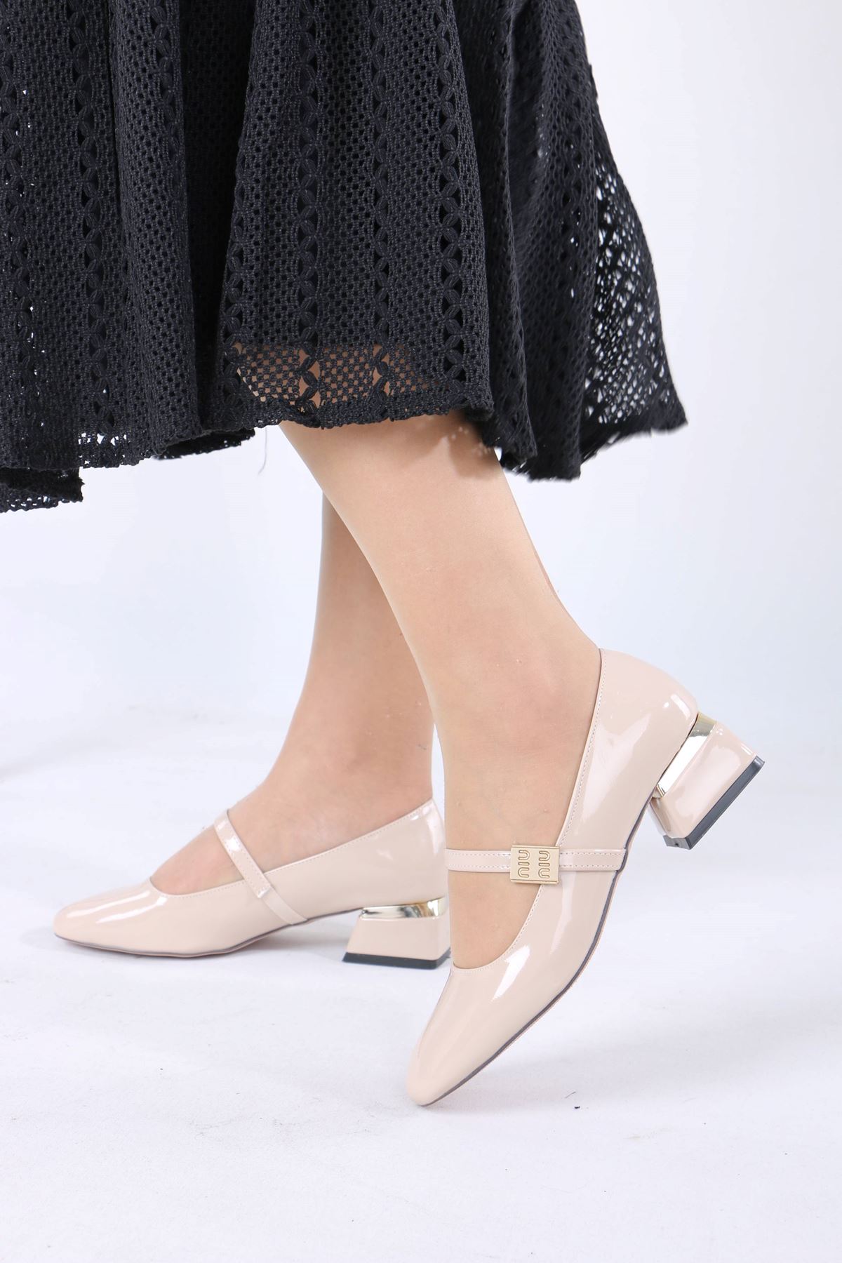 Merla Bej Rugan Tokalı Topuklu Kadın Ayakkabı