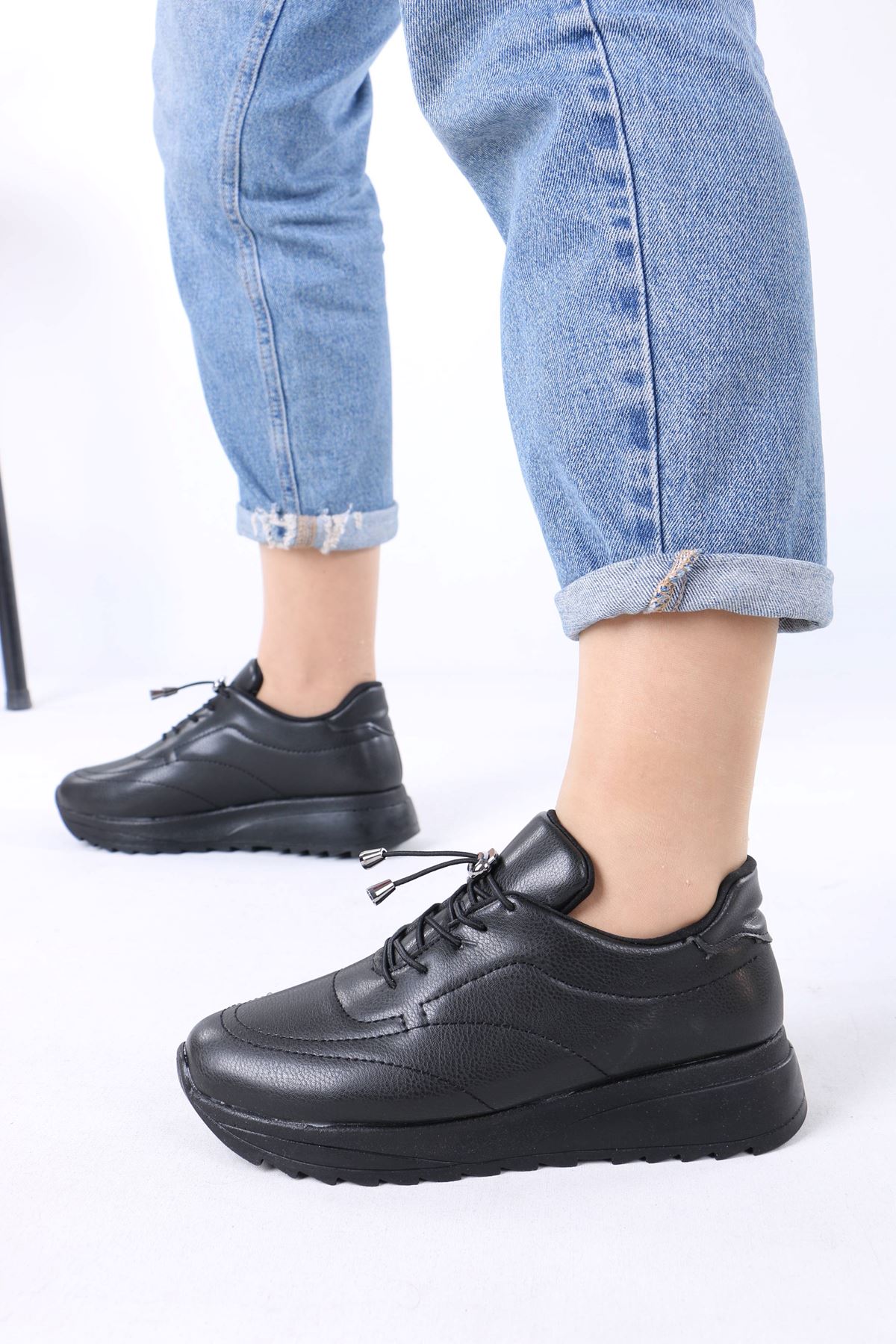 Lanton Siyah Mat Deri Bağcıklı Kadın Günlük Spor Ayakkabı