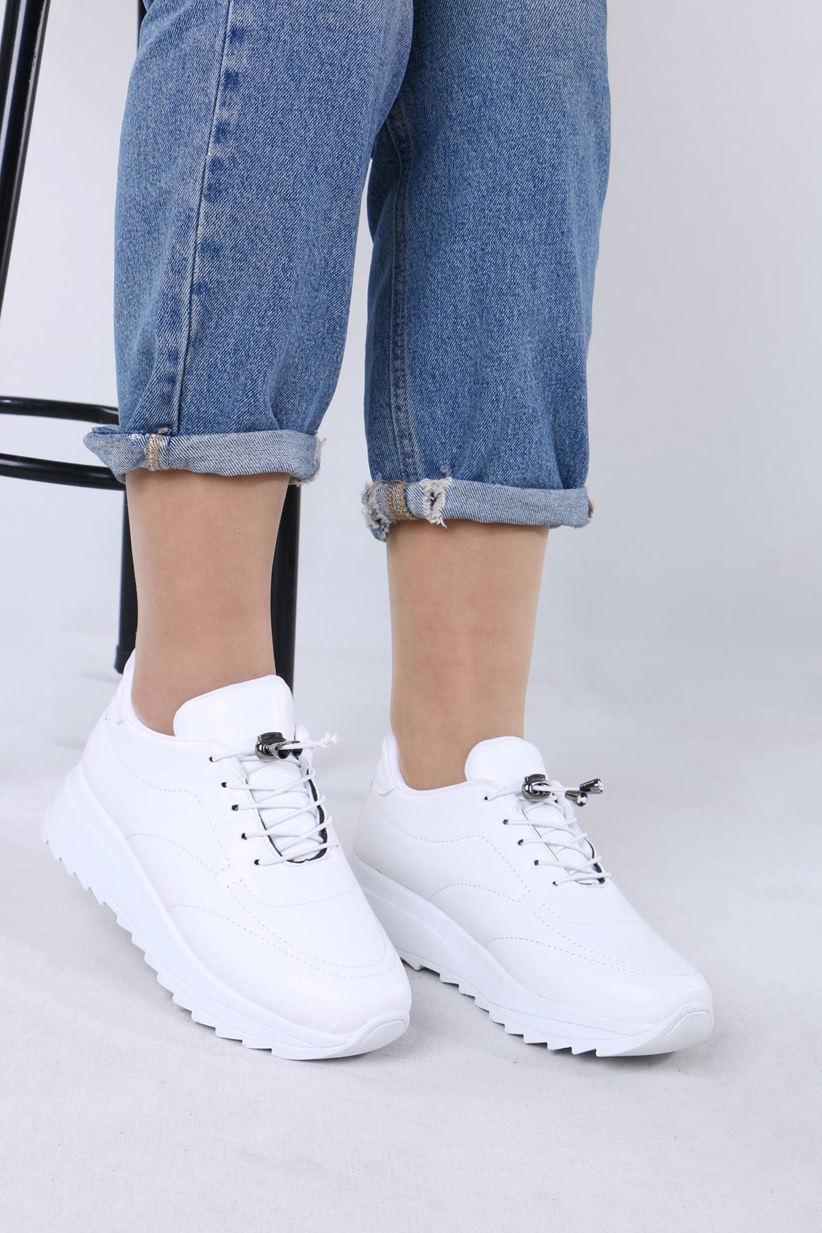 Lanton Beyaz Mat Deri Bağcıklı Kadın Günlük Spor Ayakkabı
