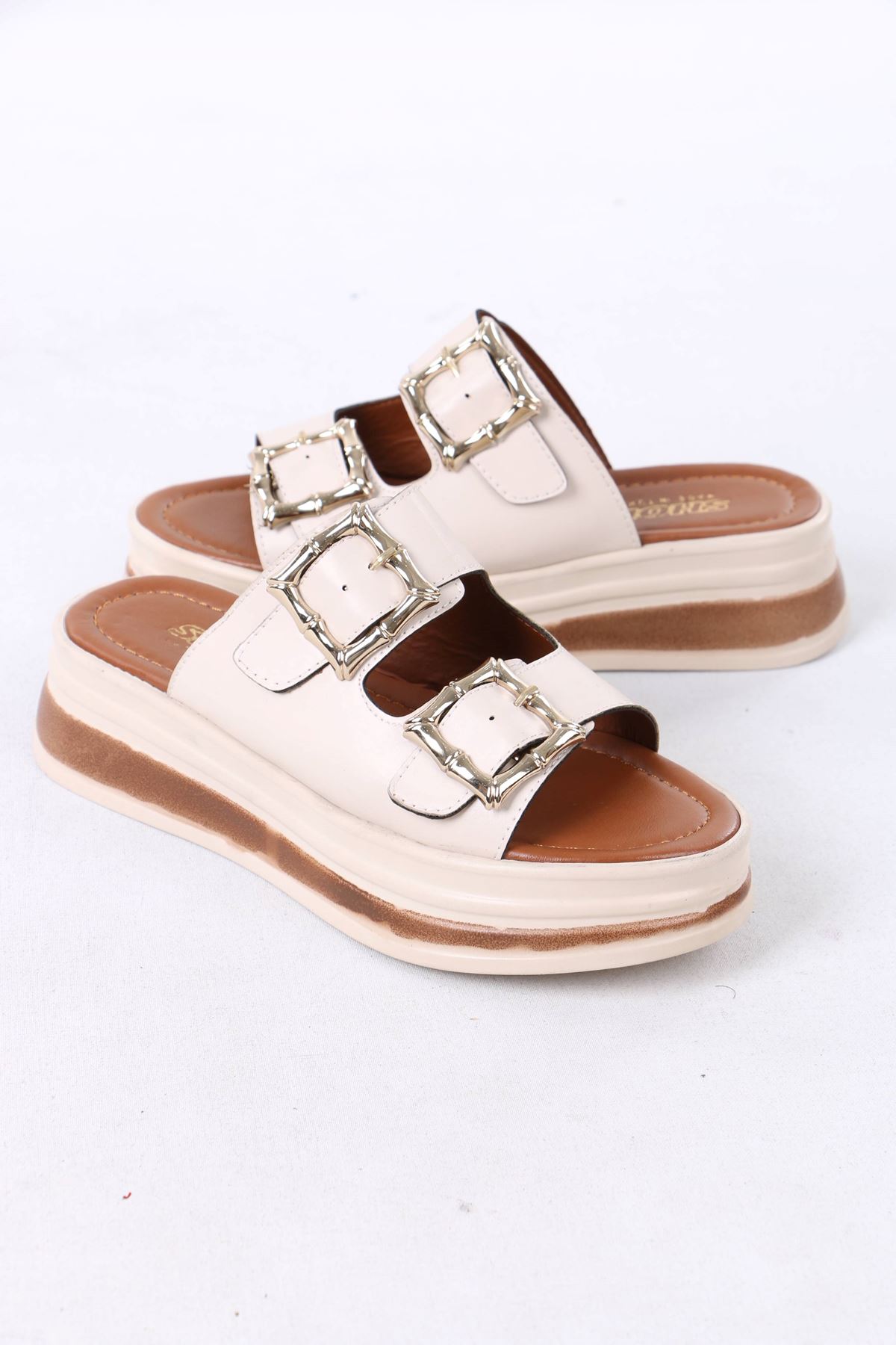 Legget Bej Mat Deri Tokalı Kadın Terlik