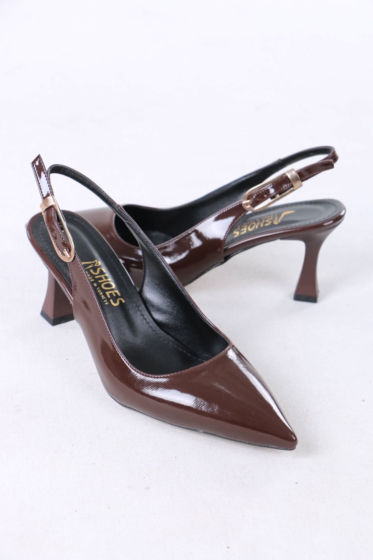 Nicola Kahve Rugan Kadın Topuklu Ayakkabı