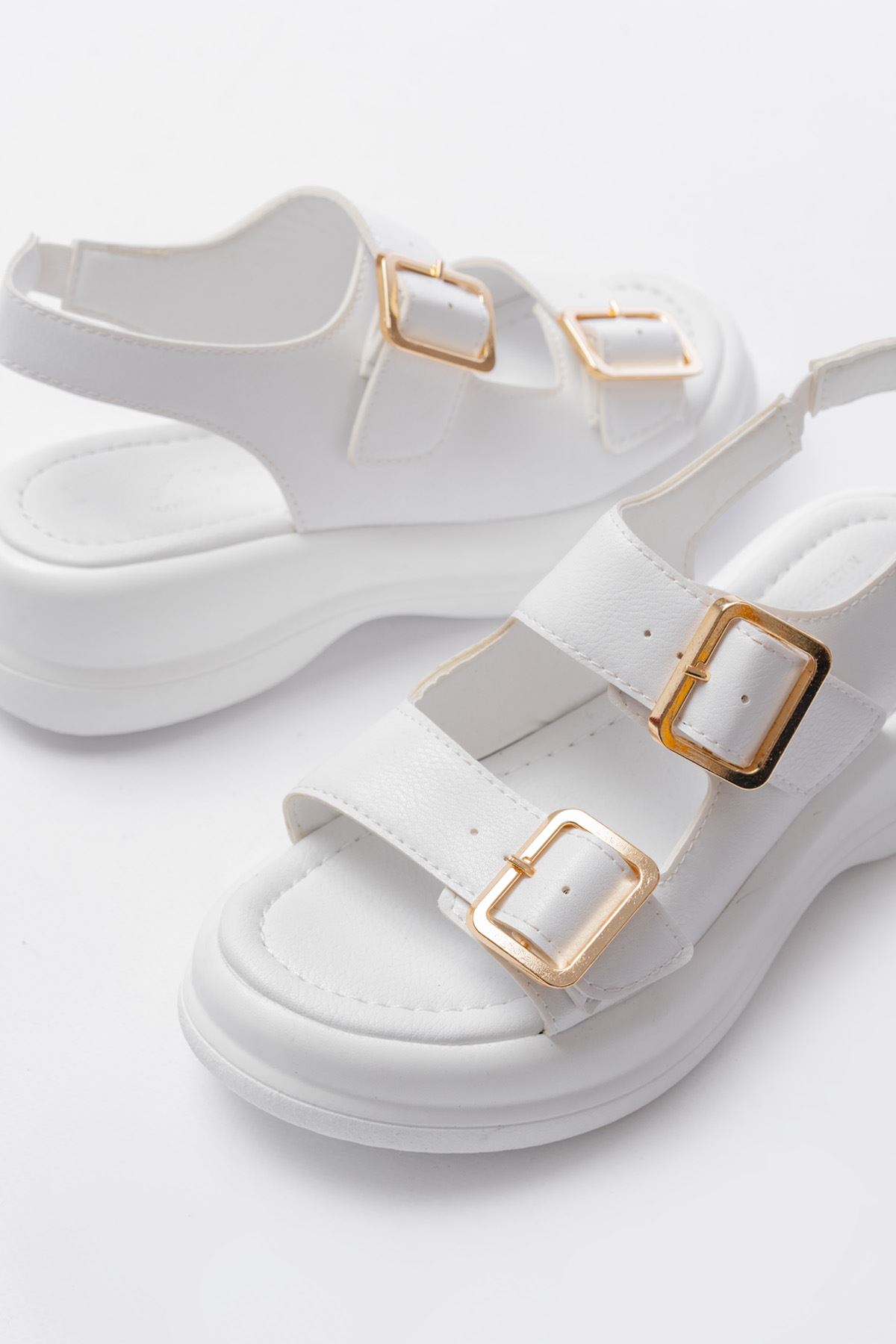 Lemoine Beyaz Mat Deri Tokalı Kadın Sandalet