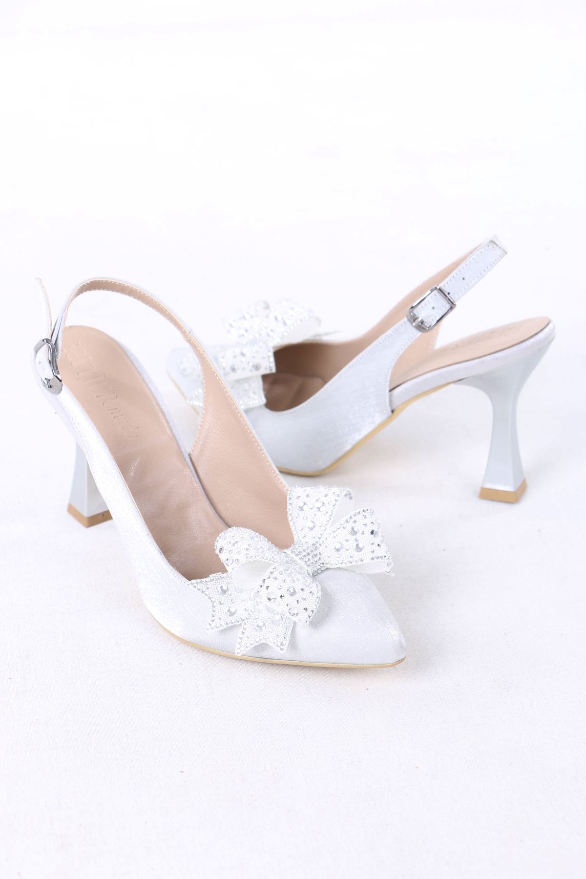 Louie Gümüş Fiyonk Topuklu Kadın Ayakkabı