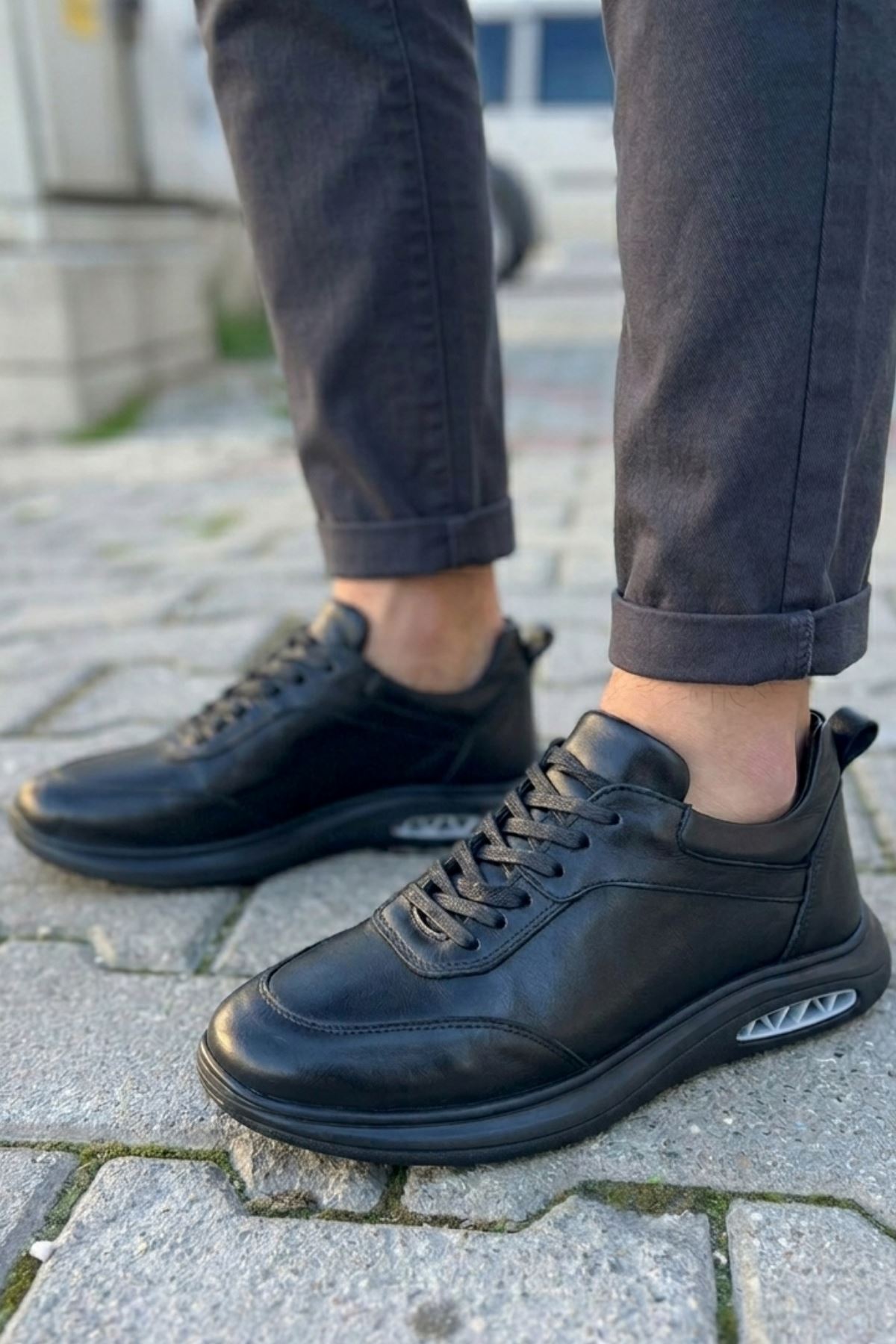 Leroi Siyah Bağcıklı Erkek Spor Ayakkabı