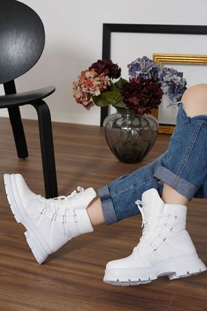 Marcy Beyaz Paraşüt Mat Deri Kadın Kar Botu