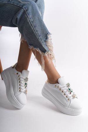 Corin Beyaz Mat Deri Taşlı Kadın Spor Ayakkabı