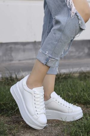 Delit Beyaz Mat Deri Kadın Spor Ayakkabı