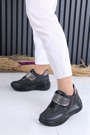 Fabre Siyah Mat Deri Kadın Spor Ayakkabı