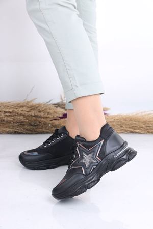 Emma Siyah Mat Deri Bağcıklı Kadın Spor Ayakkabı