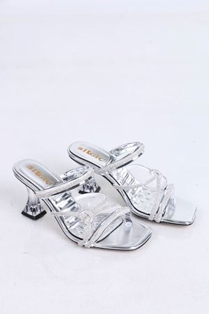 Albert Gümüş Taşlı Topuklu Kadın Terlik