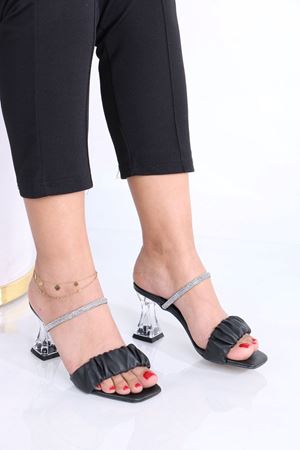 Hector Siyah Mat Deri Taşlı Topuklu Kadın Terlik