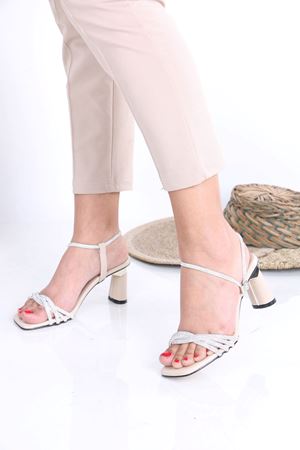 Berty Bej Taşlı Topuklu Kadın Ayakkabı