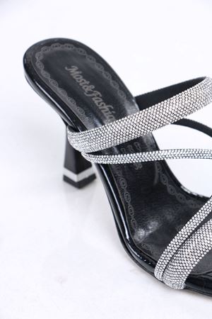 Galvin Siyah Taşlı Topuklu Kadın Terlik