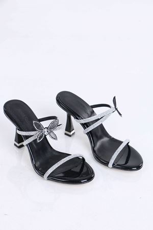 Brendon Siyah Kelebek Taşlı Rugan Topuklu Kadın Terlik