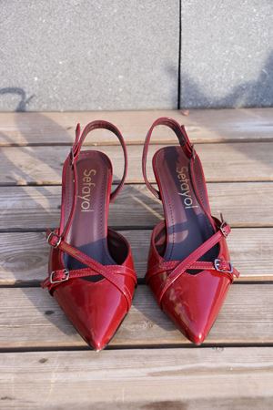 Jeremy Bordo Rugan Çift Tokalı Topuklu Kadın Ayakkabı