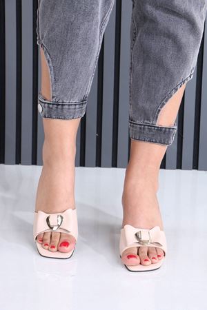 Ellery Bej Mat Deri Topuklu Terlik