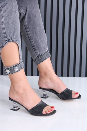 Chester Siyah Şeffaf Topuklu Terlik