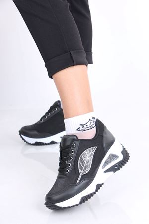 Fortune Siyah Beyaz Taban Mat Deri Kadın Spor Ayakkabı