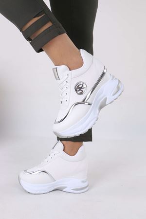 Karlis Beyaz Kürklü Gizli Topuklu Kadın Spor Ayakkabı