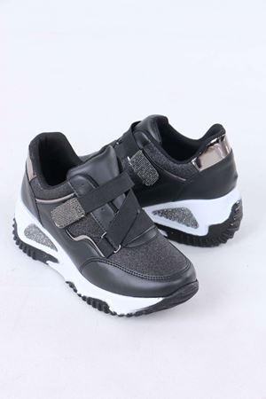 Chantal Siyah Beyaz Taban Mat Deri Kadın Spor Ayakkabı