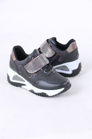 Fabre Siyah Beyaz Taban Mat Deri Kadın Spor Ayakkabı