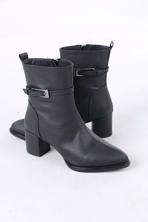 Junious Siyah Mat Deri Tokalı Fermuarlı Kadın Bot