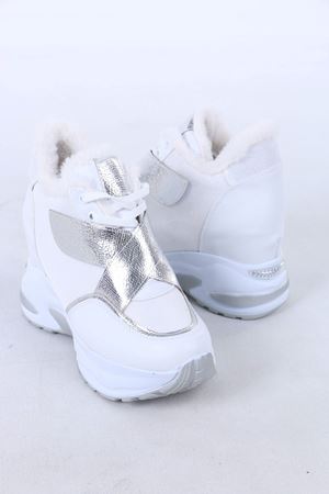 Leroy Beyaz Cırtlı Bağcıklı Gizli Topuklu Spor Ayakkabı