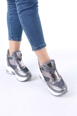 Leroy Gri Cırtlı Bağcıklı Gizli Topuklu Spor Ayakkabı