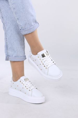 Noll Beyaz Mat Deri Bağcıklı Kadın Spor Ayakkabı