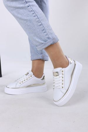Kalle Beyaz Mat Deri Bağcıklı Kadın Spor Ayakkabı