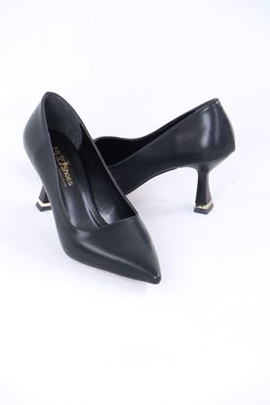 Voleta Siyah Mat Deri Topuklu Kadın Ayakkabı