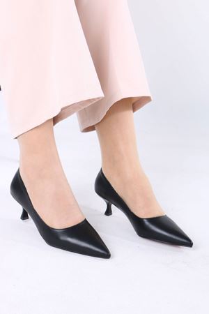 Mauger Siyah Mat Deri Topuklu Kadın Ayakkabı