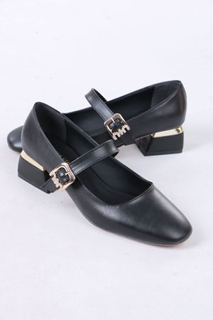 Larow Siyah Mat Deri Tokalı Topuklu Kadın Ayakkabı