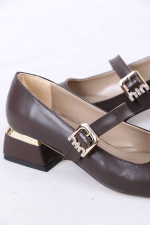 Larow Kahverengi Mat Deri Tokalı Topuklu Kadın Ayakkabı