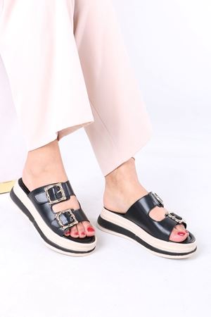 Legget Siyah Mat Deri Tokalı Kadın Terlik