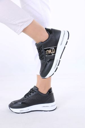 Karter Siyah Beyaz Taban Simli Kadın Spor Ayakkabı