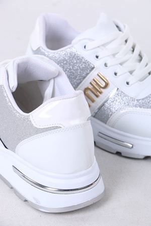 Karter Beyaz Simli Kadın Spor Ayakkabı