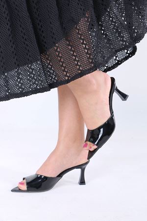 Nadeen Siyah Rugan Kadın Topuklu Terlik