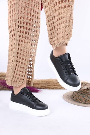 Mavise Siyah Beyaz Taban Mat Deri Kadın Spor Ayakkabı