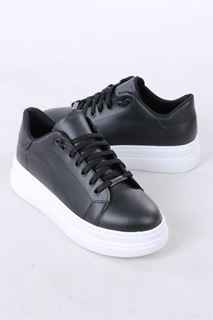 Mavise Siyah Beyaz Taban Mat Deri Kadın Spor Ayakkabı