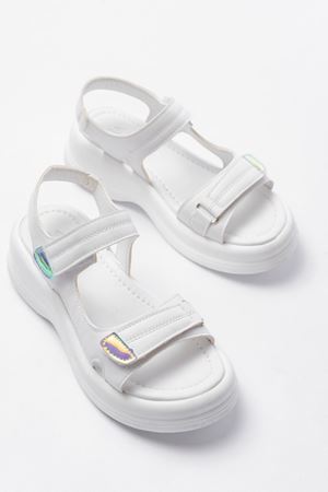 Majori Beyaz Mat Deri Tokalı Kadın Sandalet