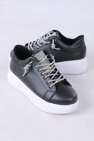 Josep Siyah Beyaz Taban Mat Deri Taşlı Kadın Spor Ayakkabı