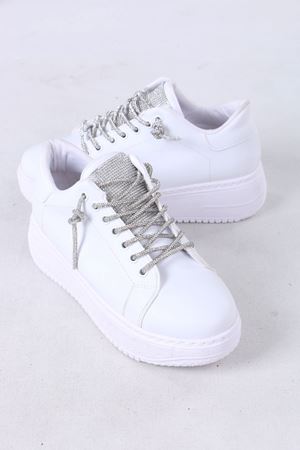 Josep Beyaz Mat Deri Taşlı Kadın Spor Ayakkabı