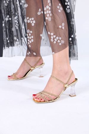 Jasper Gold Taşlı Şeffaf Topuklu Kadın Ayakkabı