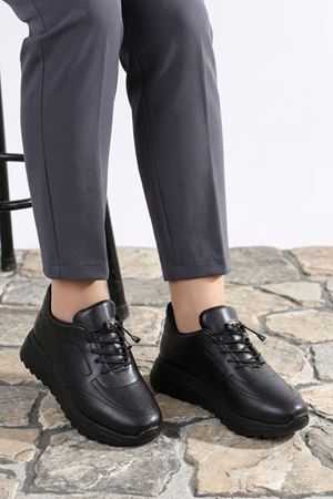 Lanton Siyah Mat Deri Bağcıklı Kadın Günlük Spor Ayakkabı