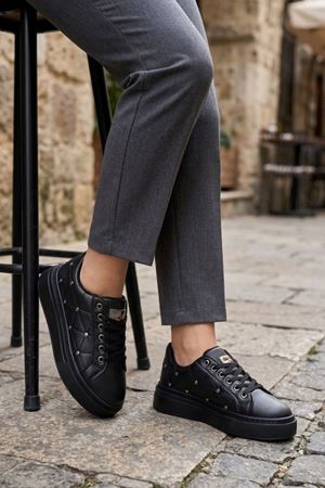 Noll Siyah Mat Deri Bağcıklı Kadın Spor Ayakkabı