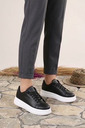 Mavise Siyah Beyaz Taban Mat Deri Kadın Spor Ayakkabı